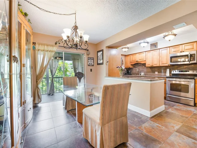 8401 SW 107th Ave # 214E, Miami FL 33173