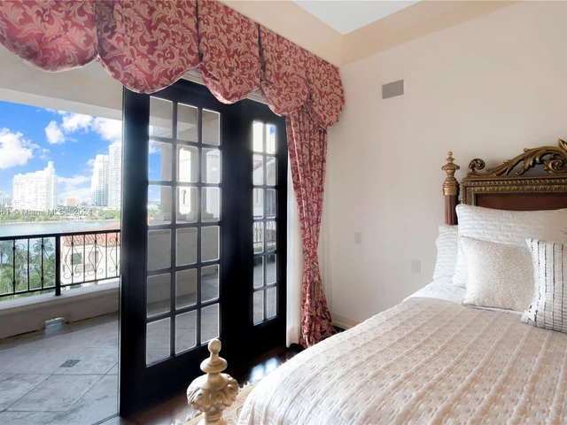 7482 Fisher Island Dr # 7482, Miami Beach FL 33109