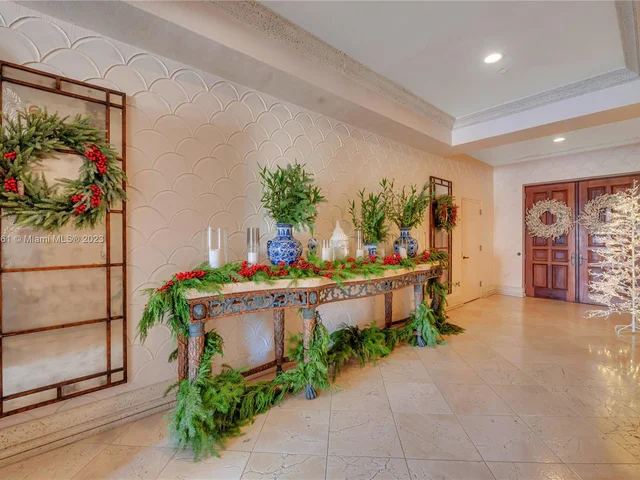 7482 Fisher Island Dr # 7482, Miami Beach FL 33109