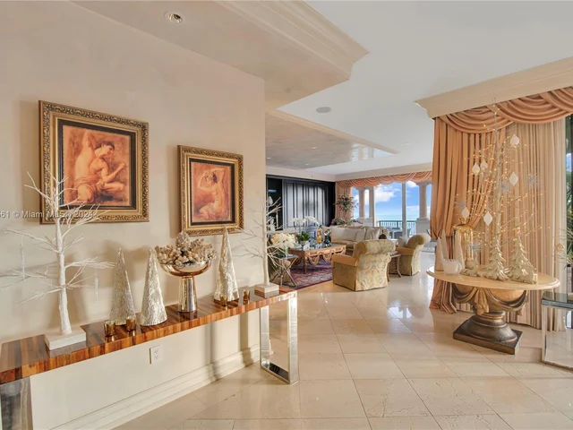 7482 Fisher Island Dr # 7482, Miami Beach FL 33109