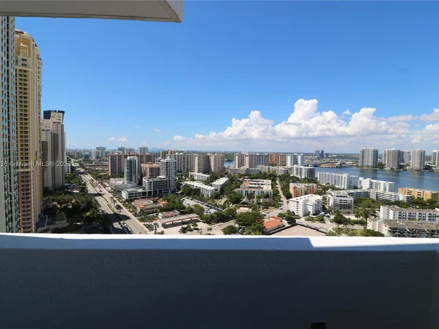 18001 Collins Ave # 2415, Sunny Isles Beach FL 33160