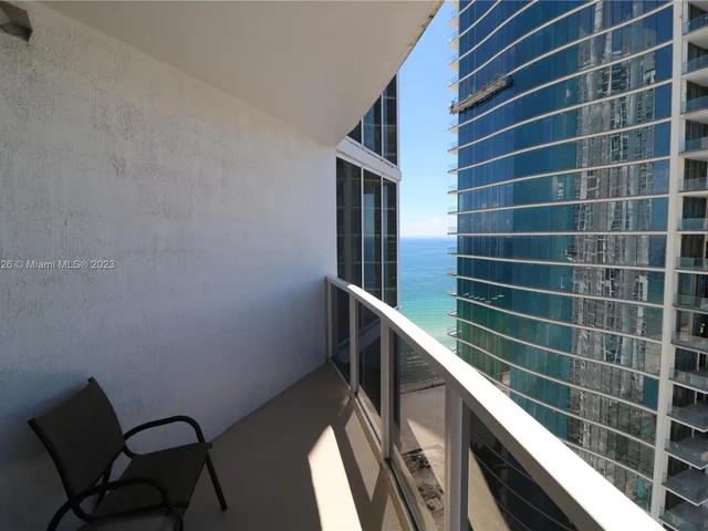 18001 Collins Ave # 2415, Sunny Isles Beach FL 33160