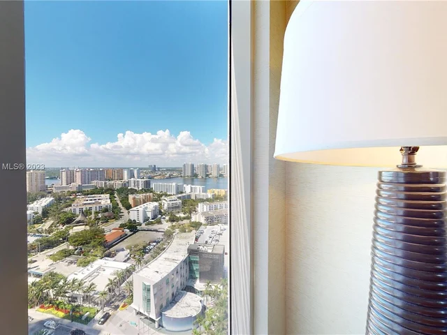 18001 Collins Ave # 2415, Sunny Isles Beach FL 33160