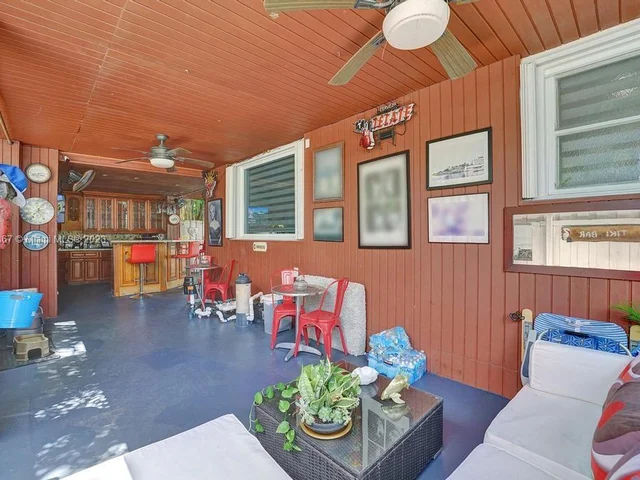 1750 71st St, Miami Beach FL 33141