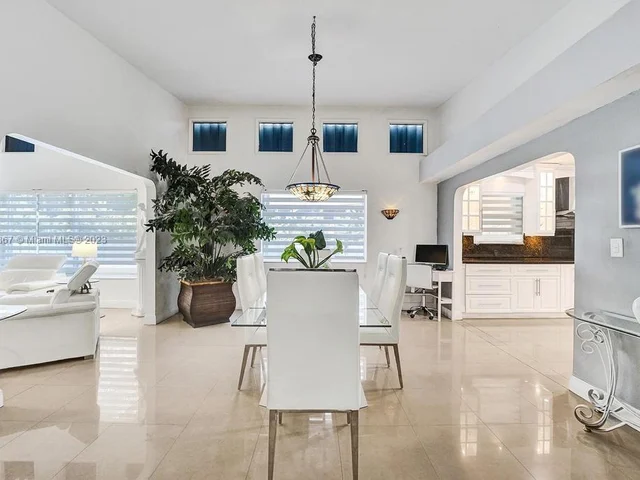 1750 71st St, Miami Beach FL 33141