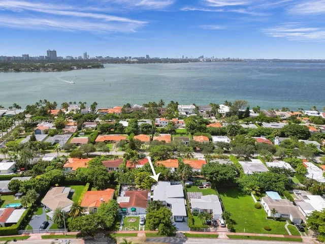 1750 71st St, Miami Beach FL 33141