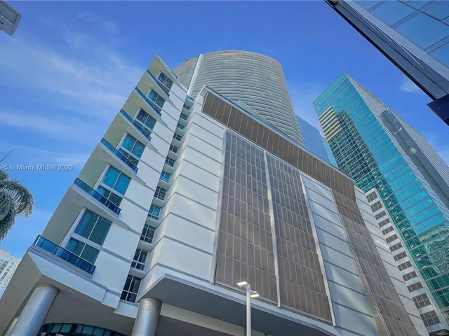 200 Biscayne Boulevard Way # 4414, Miami FL 33131