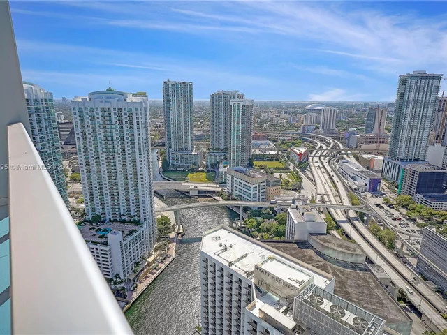 200 Biscayne Boulevard Way # 4414, Miami FL 33131