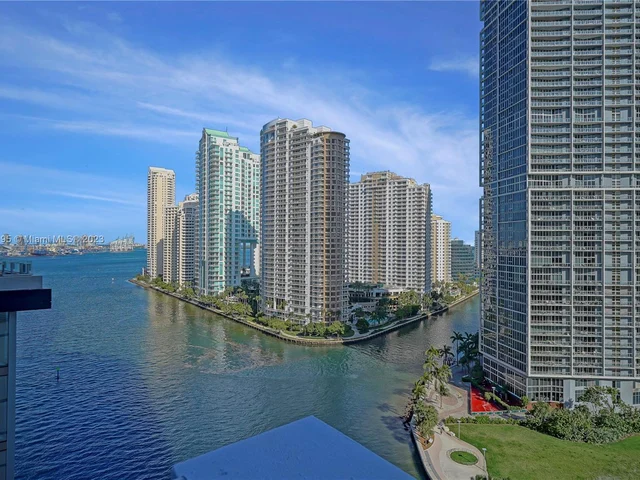 200 Biscayne Boulevard Way # 4414, Miami FL 33131