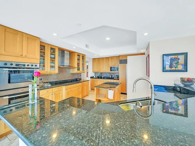 21200 Point Pl # 1901, Aventura FL 33180