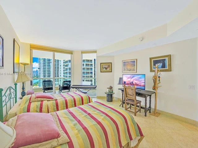 21200 Point Pl # 1901, Aventura FL 33180