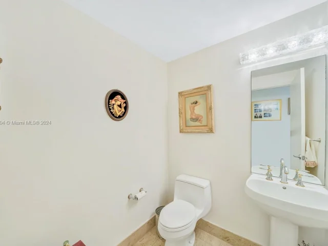 21200 Point Pl # 1901, Aventura FL 33180