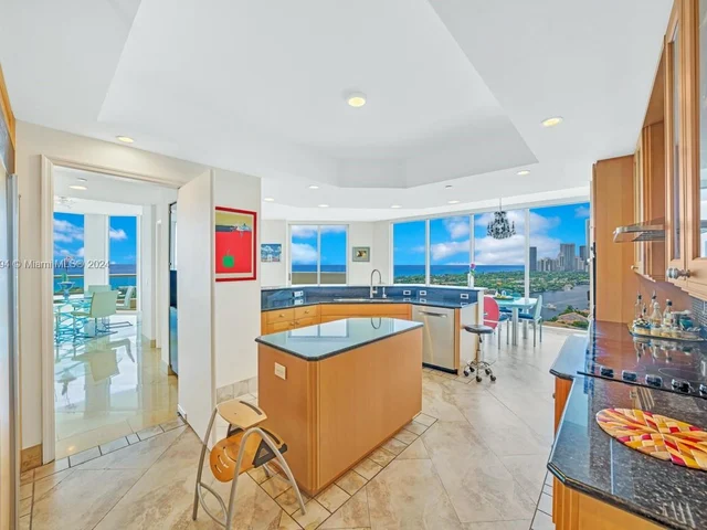 21200 Point Pl # 1901, Aventura FL 33180