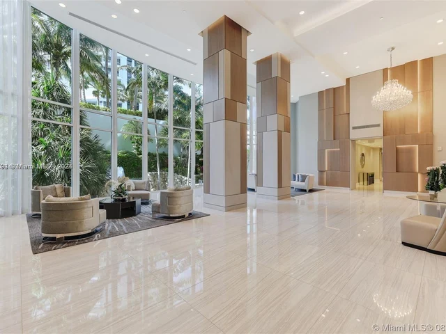 21200 Point Pl # 1901, Aventura FL 33180