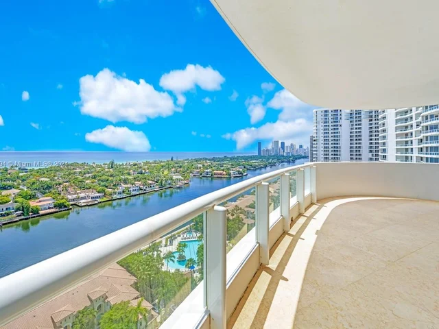 21200 Point Pl # 1901, Aventura FL 33180