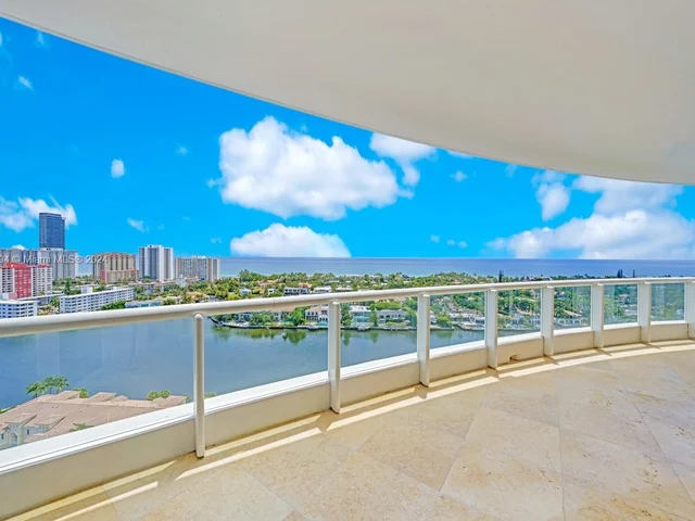 21200 Point Pl # 1901, Aventura FL 33180