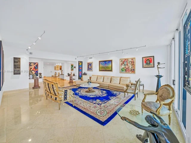 21200 Point Pl # 1901, Aventura FL 33180