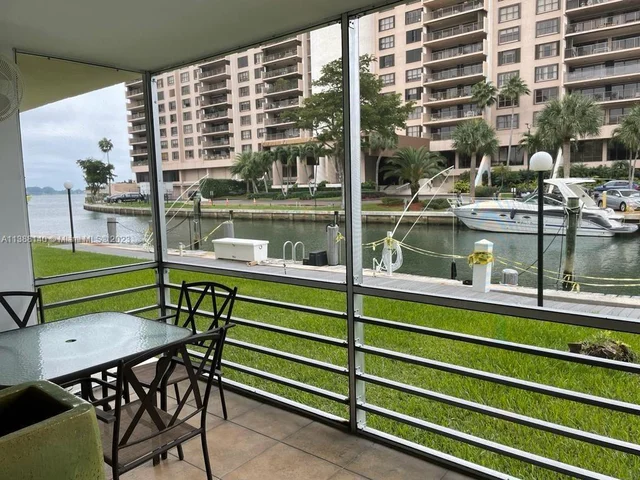 1750 NE 115th St # 103, Miami FL 33181