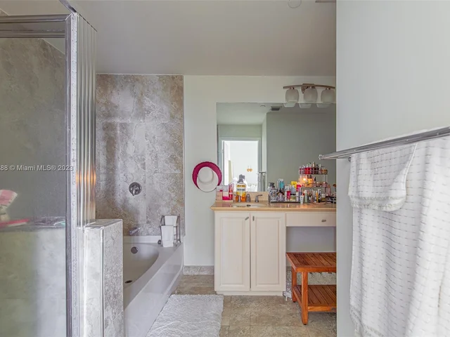 3340 NE 190 # 1101, Aventura FL 33180