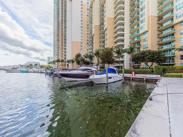 3340 NE 190 # 1101, Aventura FL 33180