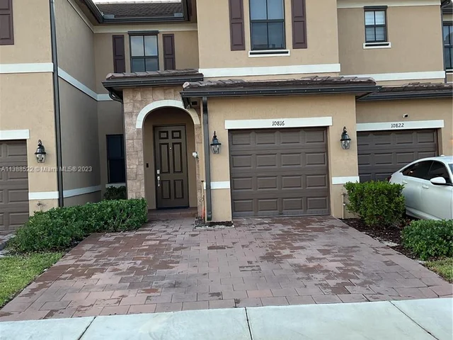 10816 W 33rd Ln # 10816, Hialeah FL 33018