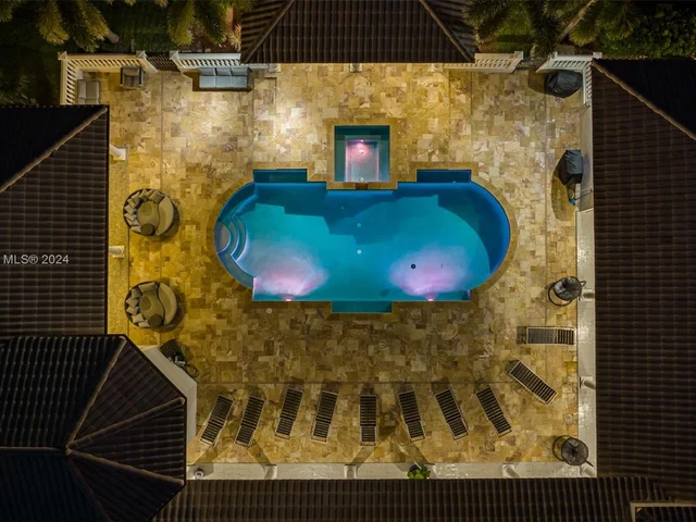 13751 Pine Meadow Ct, Davie FL 33325