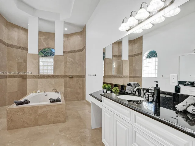 13751 Pine Meadow Ct, Davie FL 33325