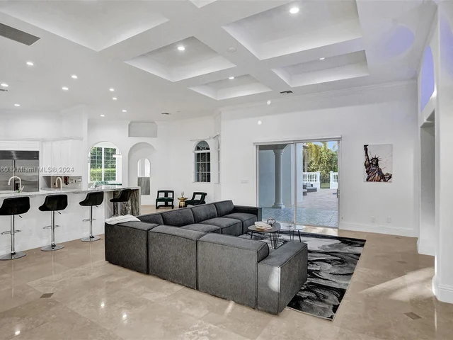 13751 Pine Meadow Ct, Davie FL 33325