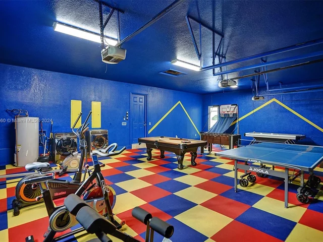 13751 Pine Meadow Ct, Davie FL 33325