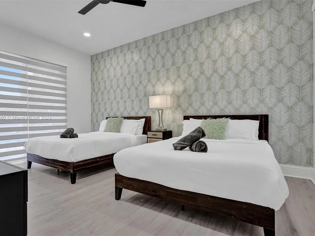 13751 Pine Meadow Ct, Davie FL 33325