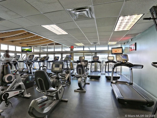 1717 N Bayshore Dr # 3738, Miami FL 33132