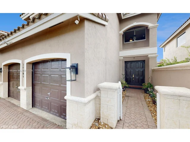 14666 SW 132nd Ct, Miami FL 33186