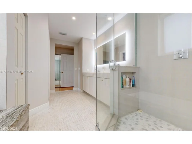 14666 SW 132nd Ct, Miami FL 33186