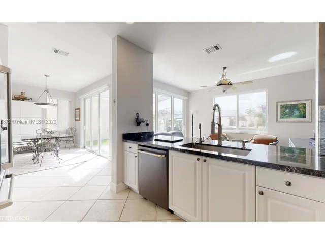 14666 SW 132nd Ct, Miami FL 33186