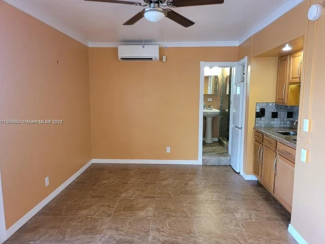 2508 Bay Dr # 11, Pompano Beach FL 33062
