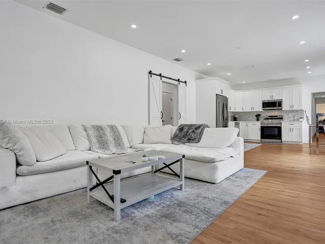 2978 SW 14th St # 0, Miami FL 33145