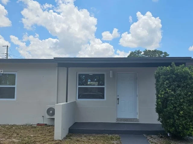 1818 NW 13th Ct, Fort Lauderdale FL 33311