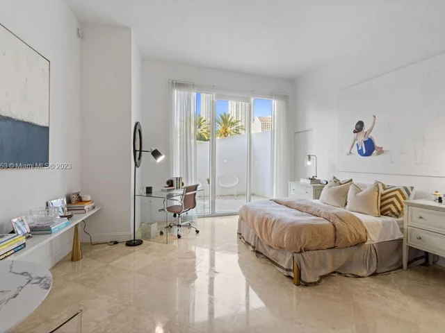 901 Brickell Key Blvd # 501, Miami FL 33131