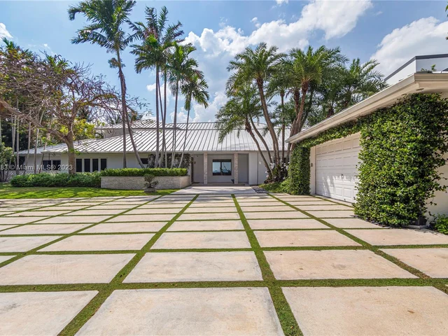 340 Harbor Dr, Key Biscayne FL 33149