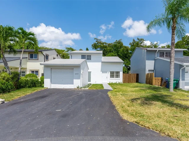 10419 SW 147th Ct, Miami FL 33196