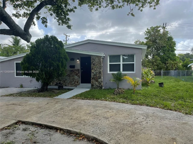 12425 NW 2nd Ave, North Miami FL 33168