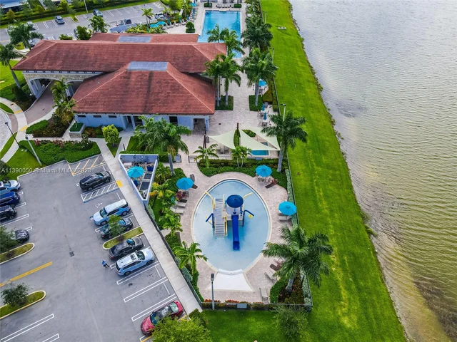 3318 W 100th Ter # 3318, Hialeah FL 33018