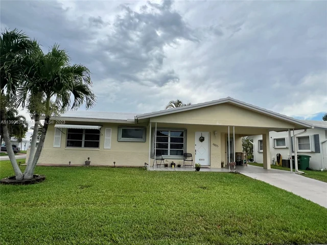 4805 NW 45th Ave, Tamarac FL 33319