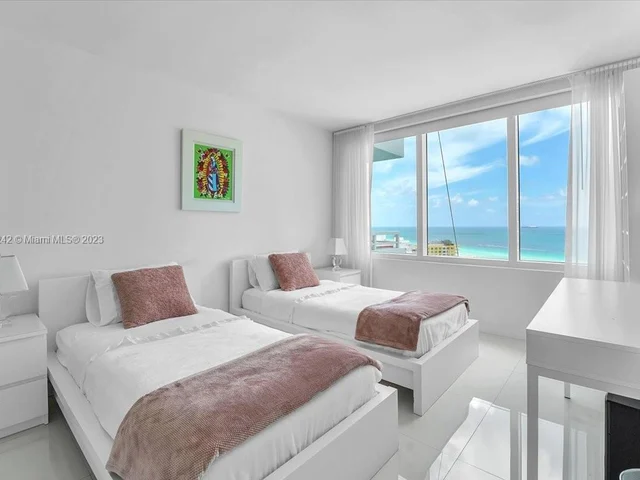 400 S Pointe Dr # 1910, Miami Beach FL 33139