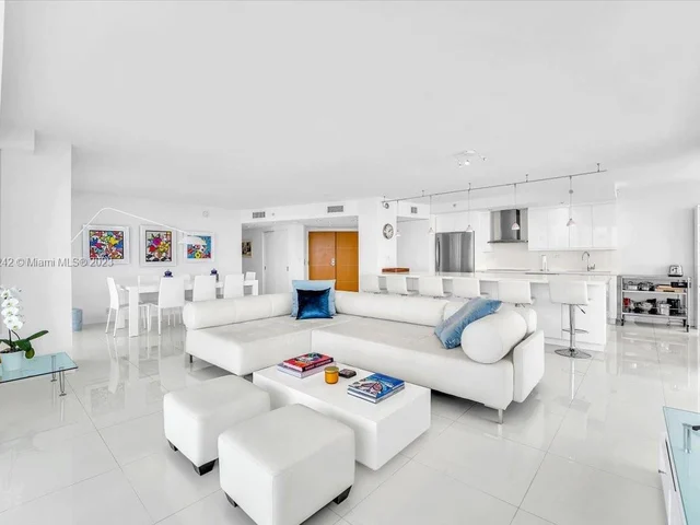 400 S Pointe Dr # 1910, Miami Beach FL 33139