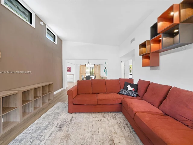 2631 Roosevelt St, Hollywood FL 33020