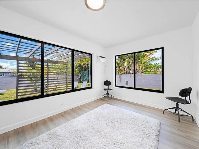 2631 Roosevelt St, Hollywood FL 33020