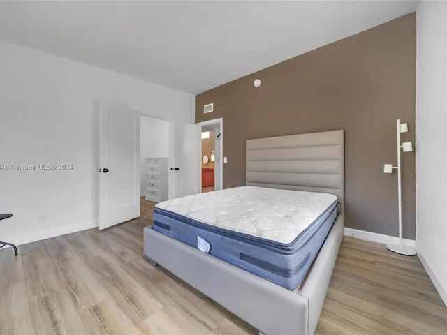 2631 Roosevelt St, Hollywood FL 33020