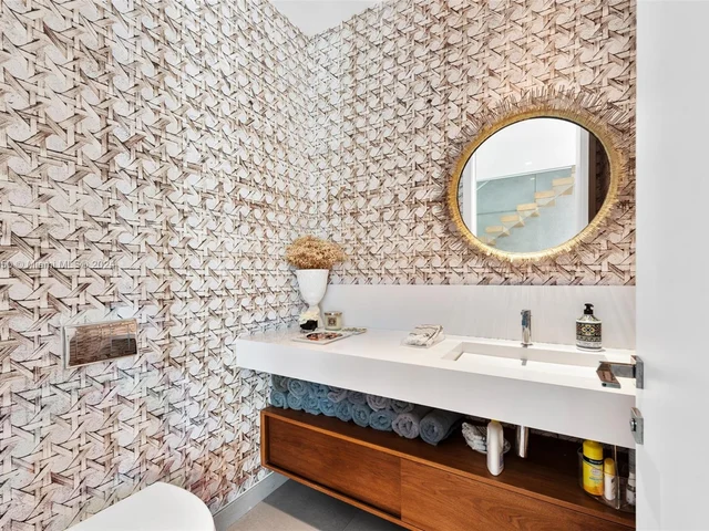 100 Golden Beach Dr, Golden Beach FL 33160