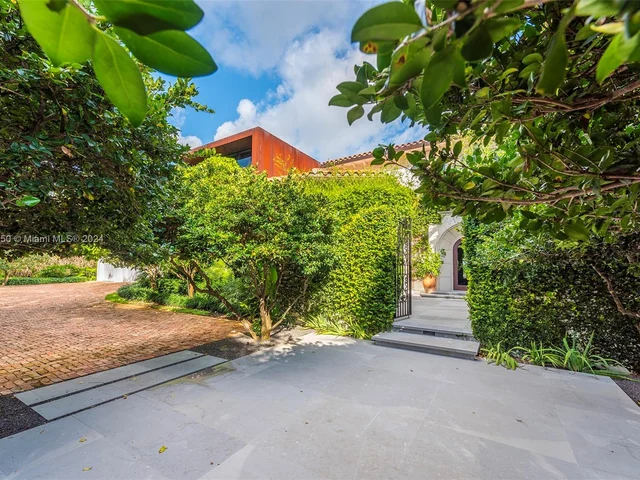 100 Golden Beach Dr, Golden Beach FL 33160